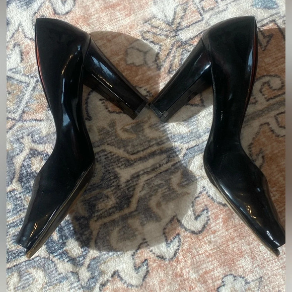 Vintage YVES SAINT LAURENT YSL Peep Toe Black Patent Leather High Heels Size 9.5 - Picture 5 of 16